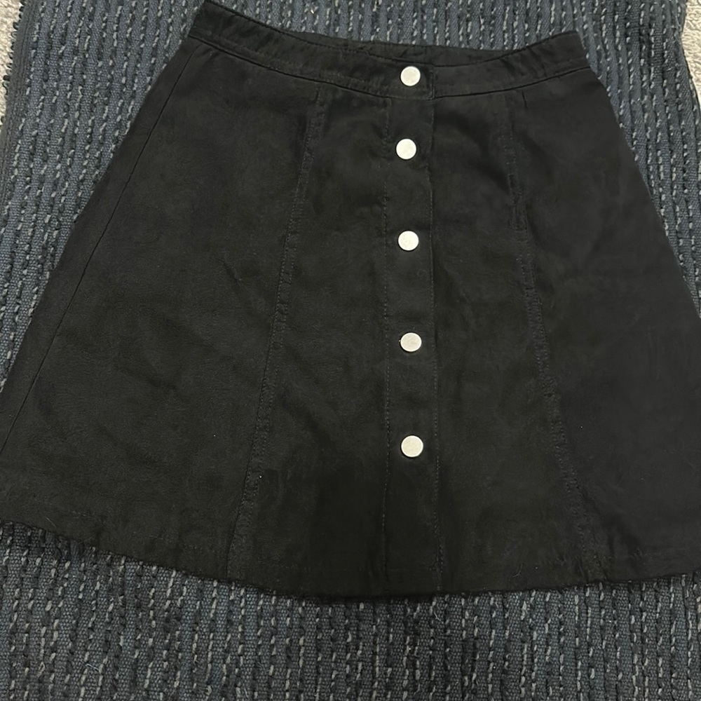H&M Divided Black Skirt Size 2